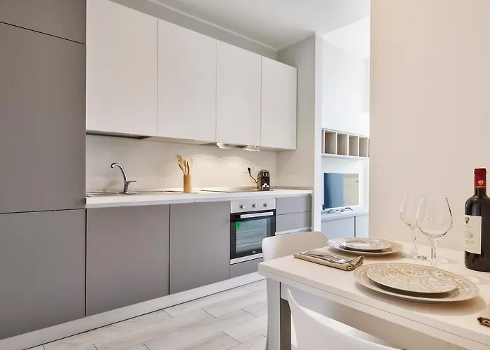 Cenisio Elyon Apartment